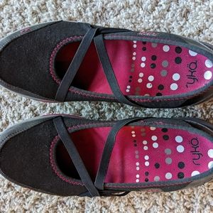 Ryka Mary-Jane style slip-on shoe, black, size 8 wide